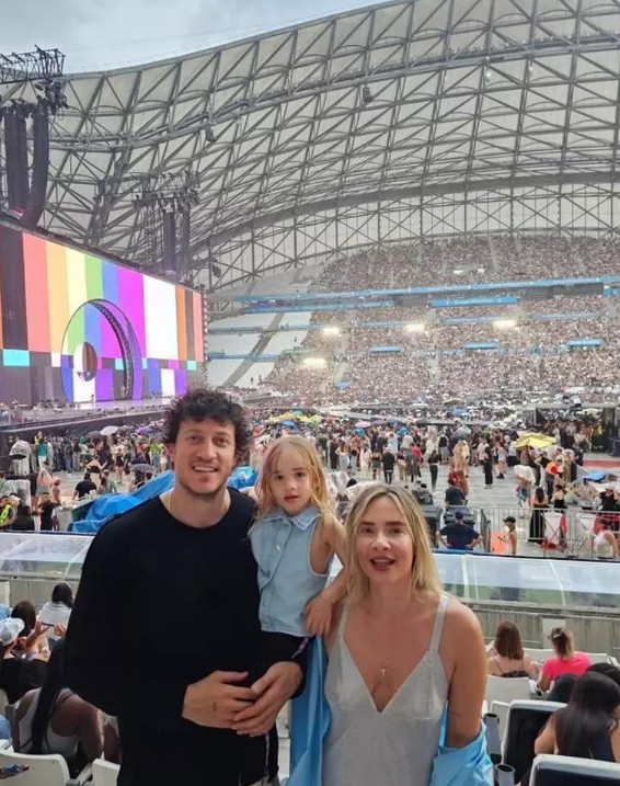 Caner Erdeniz'den Müge Boz'a sürprizi